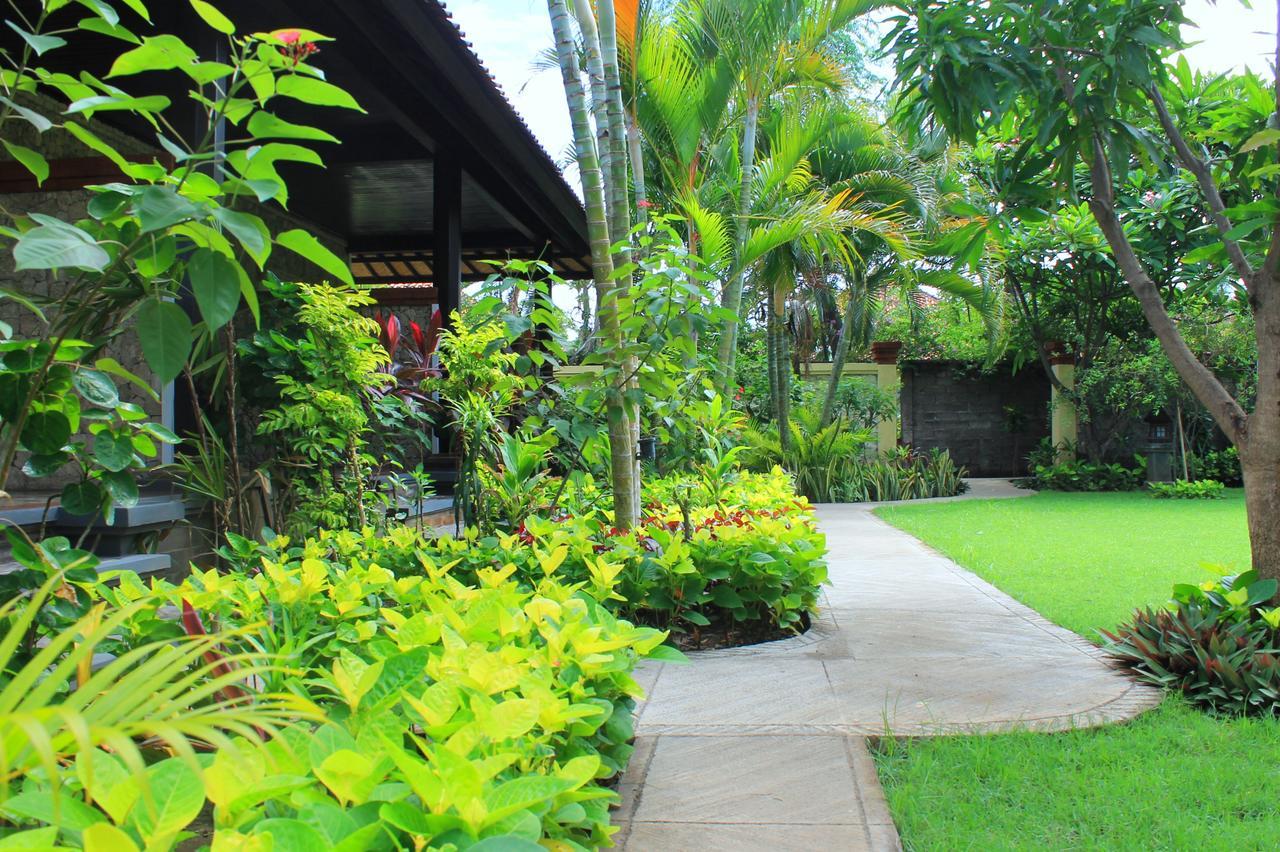 Mans Cottages & Spa Pemuteran  Exterior photo